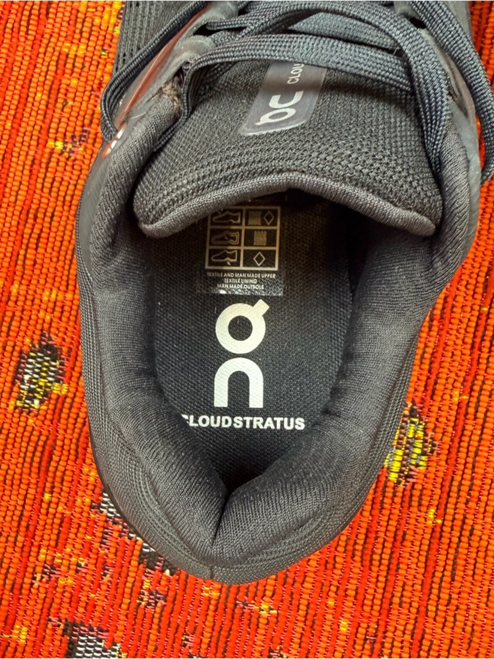 NWOT On Running Black Women’s Running Shoes - Picture 8 of 8